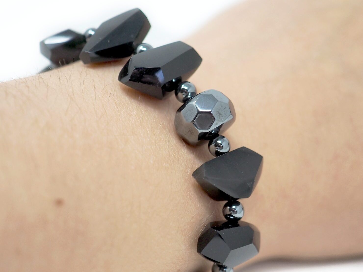 Obsidian and hematite bracelet